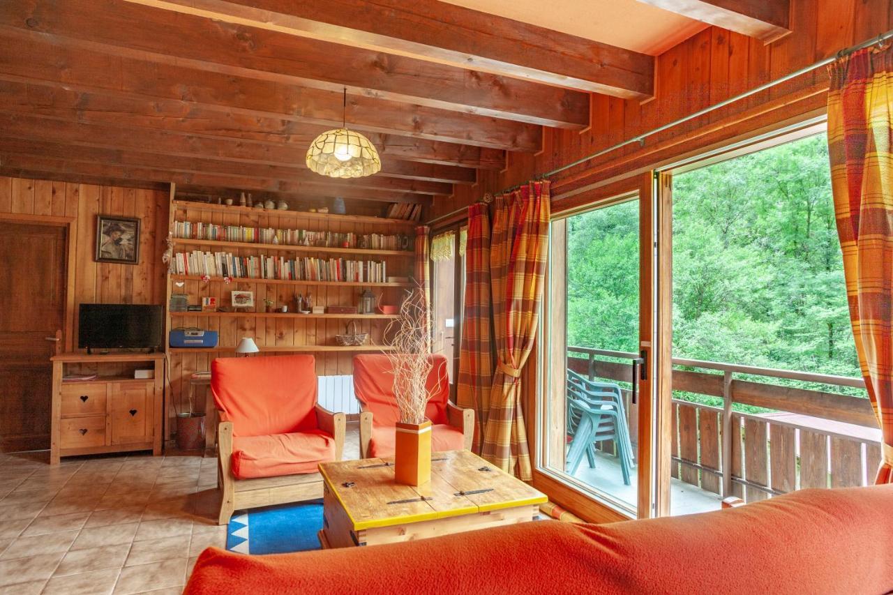 Grand Appartement Proche Gd Bornand Glieres-Val-de-Borne エクステリア 写真